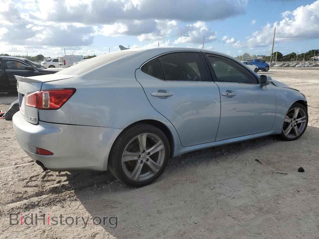 2011 LEXUS IS - VIN: JTHBF5C21B5139138 - Photo 3