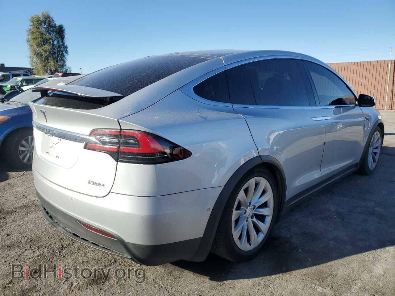 2016 TESLA MODEL X - VIN: 5YJXCBE41GF000758 - Фото 3