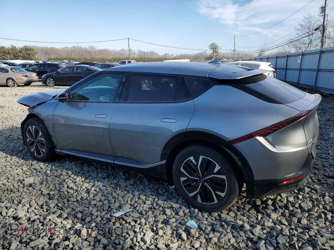 2022 KIA EV6 LIGHT - VIN: KNDC3DLCXN5076868 - Photo 2