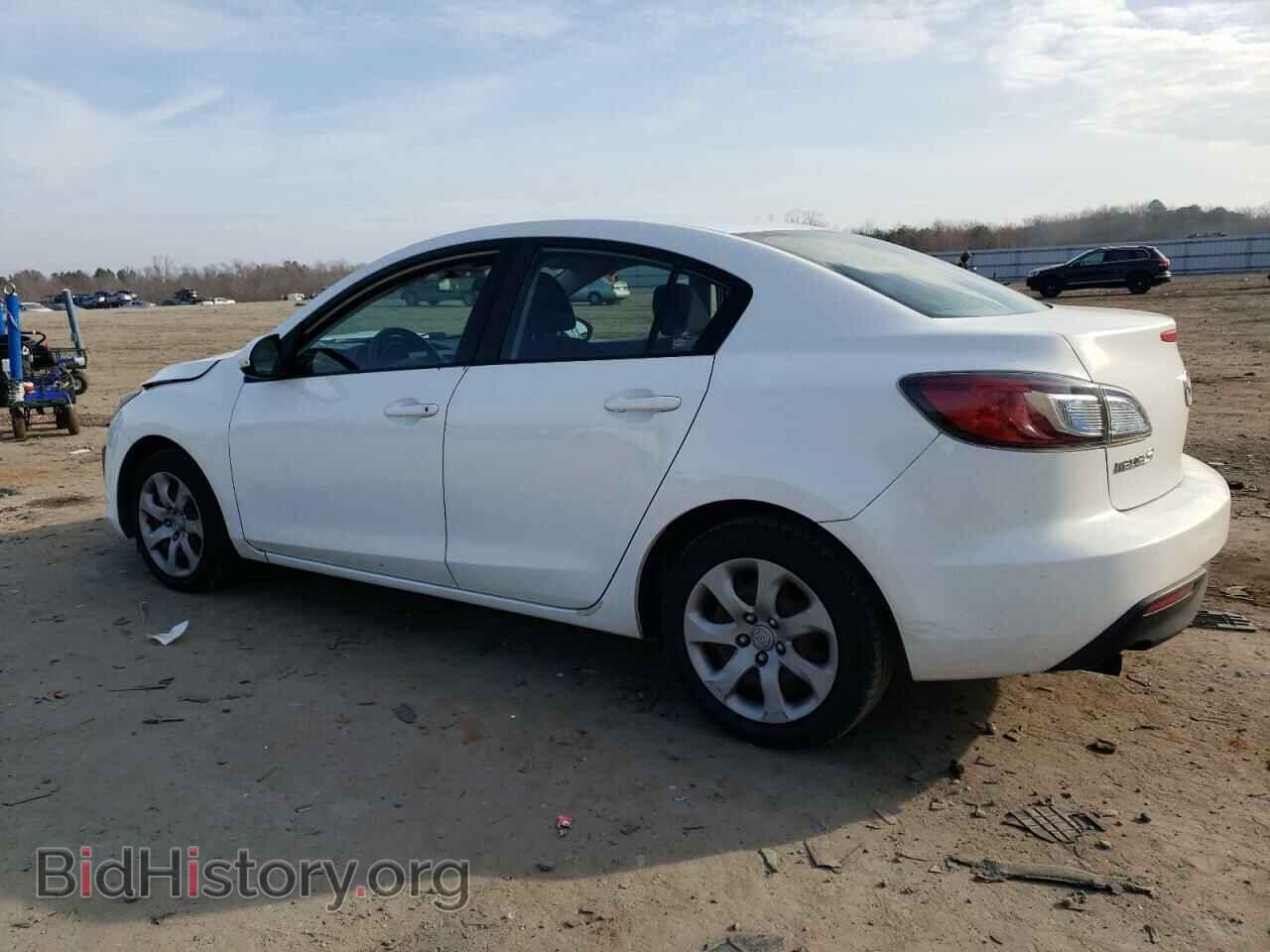 2011 MAZDA 3 - VIN: JM1BL1UG8B1900624 - Фото 2