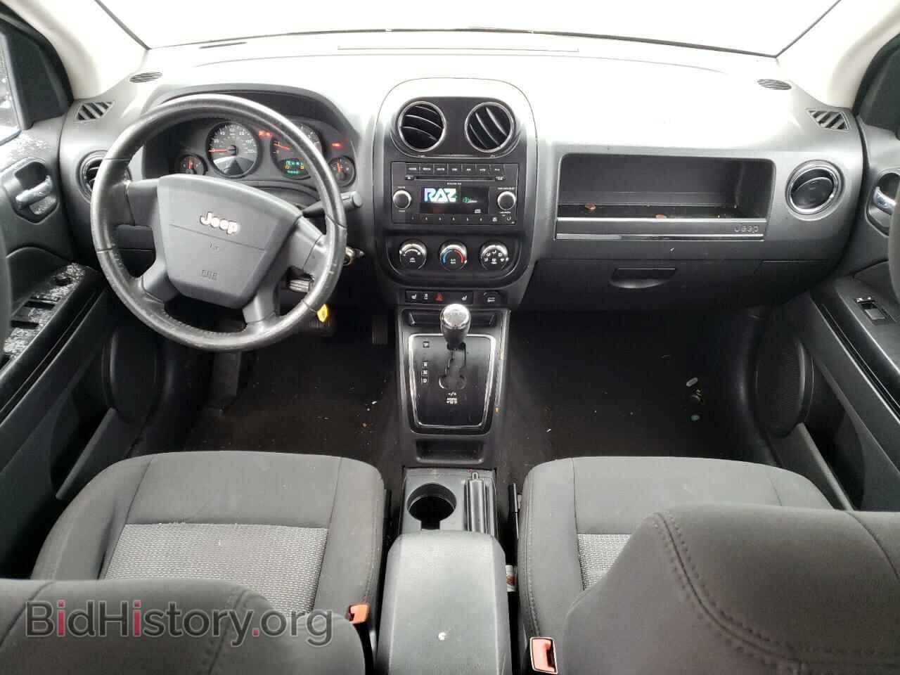 2010 JEEP COMPASS - VIN: 1J4NF1FBXAD654589 - Фото 8