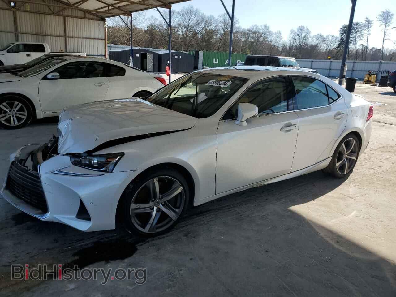 Photo JTHBA1D26J5062352 - LEXUS IS 2018