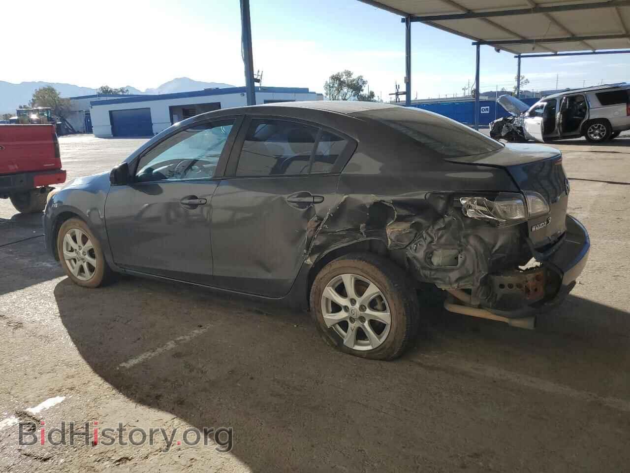 2011 MAZDA 3 - VIN: JM1BL1VF6B1452017 - Photo 2