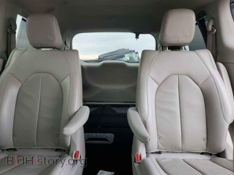 2021 Chrysler PACIFICA (VIN 2C4RC1L7XMR597005) — фото 10 из 13