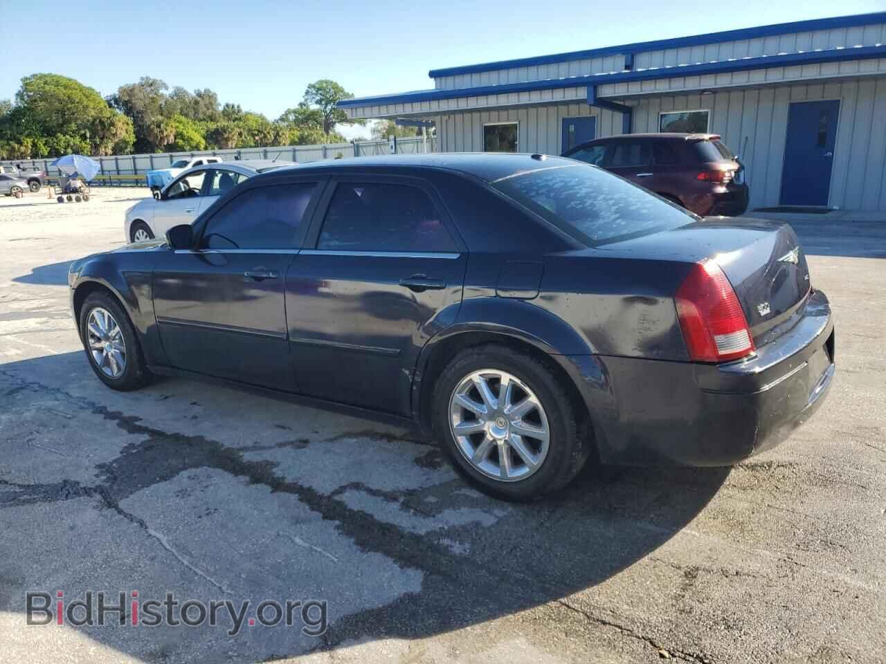 2007 CHRYSLER 300 - VIN: 2C3LA53G37H803010 - Фото 2