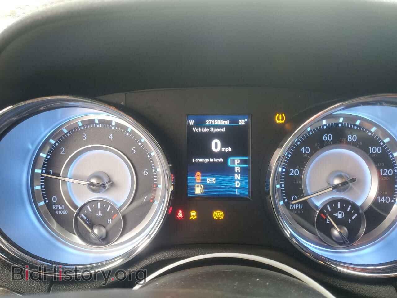 2014 CHRYSLER 300 - VIN: 2C3CCAEG0EH179325 - Фото 9
