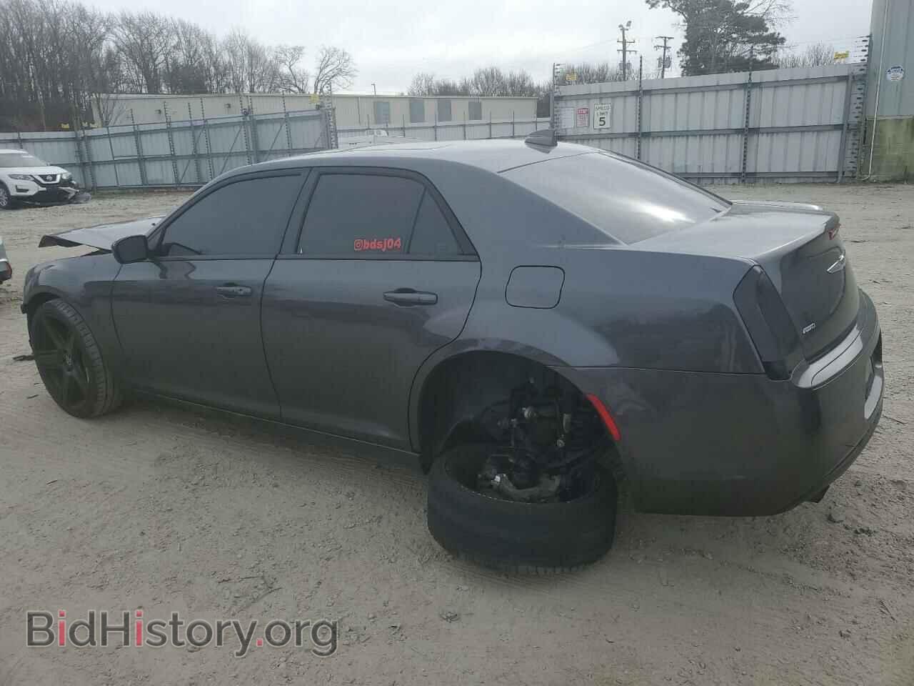 2017 CHRYSLER 300 - VIN: 2C3CCAGG8HH553214 - Фото 2