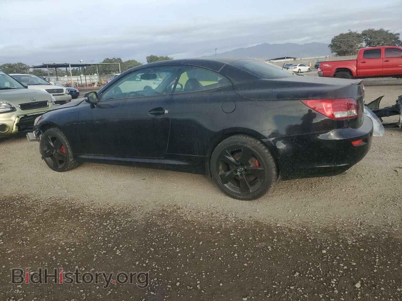 2011 LEXUS IS - VIN: JTHFF2C28B2517070 - Фото 2