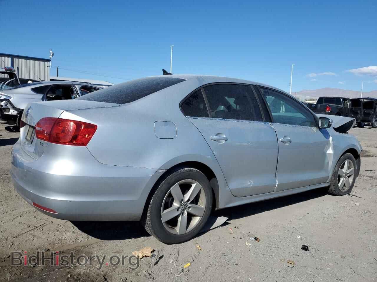 2011 VOLKSWAGEN JETTA - VIN: 3VWLL7AJ3BM120649 - Фото 3