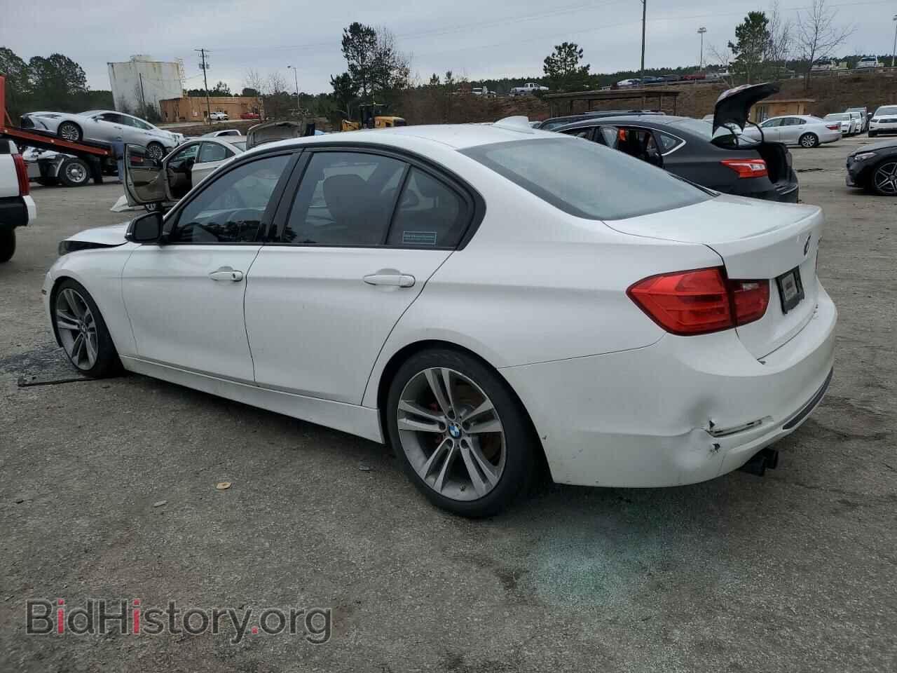 2013 BMW 3 SERIES - VIN: WBA3A5G58DNP26560 - Фото 2