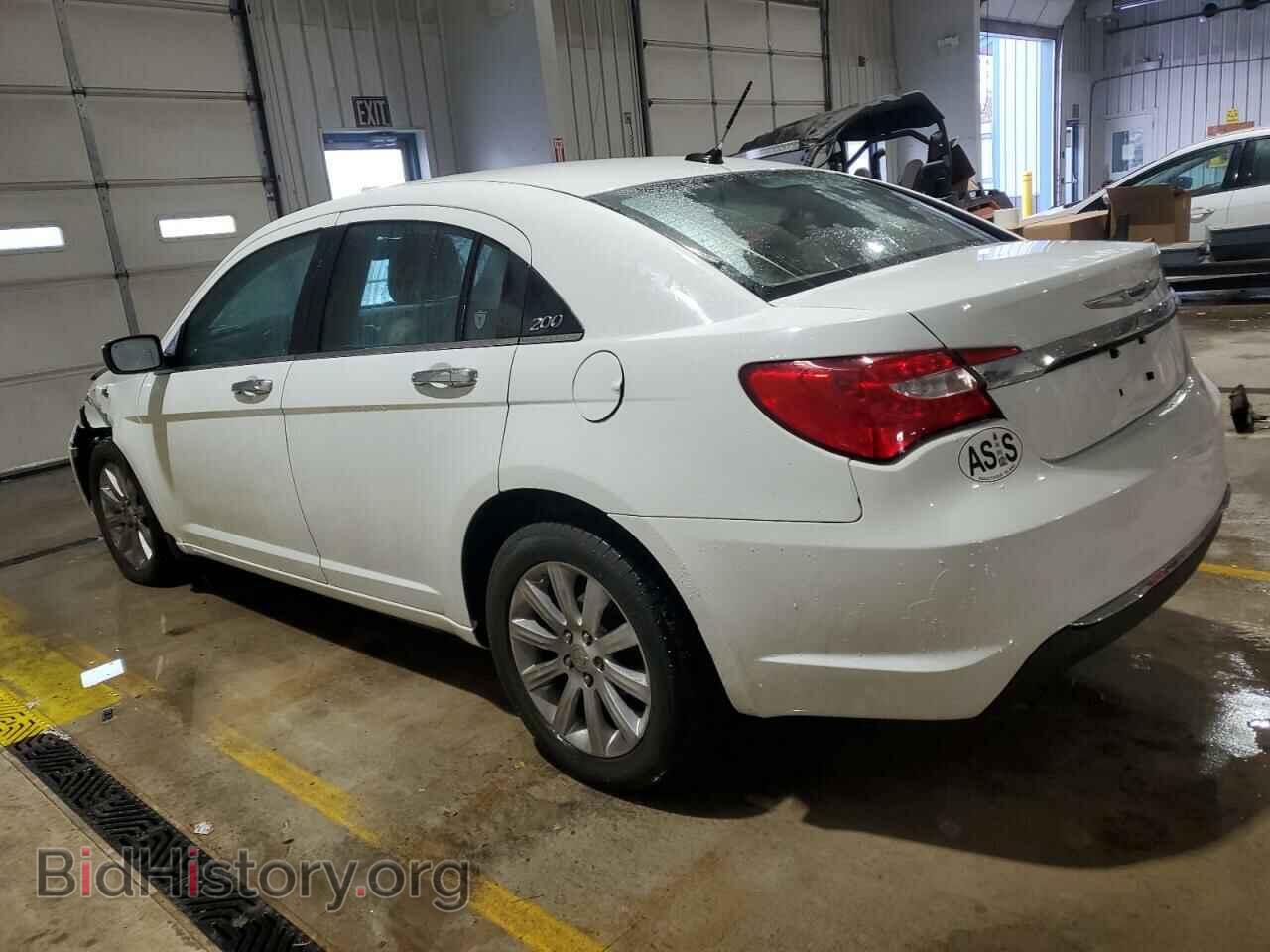 2013 CHRYSLER 200 - VIN: 1C3CCBCG8DN751708 - Photo 2