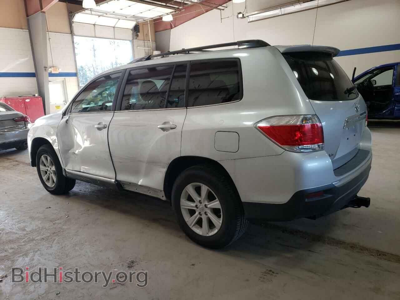 2013 TOYOTA HIGHLANDER - VIN: 5TDBK3EH8DS243304 - Фото 2