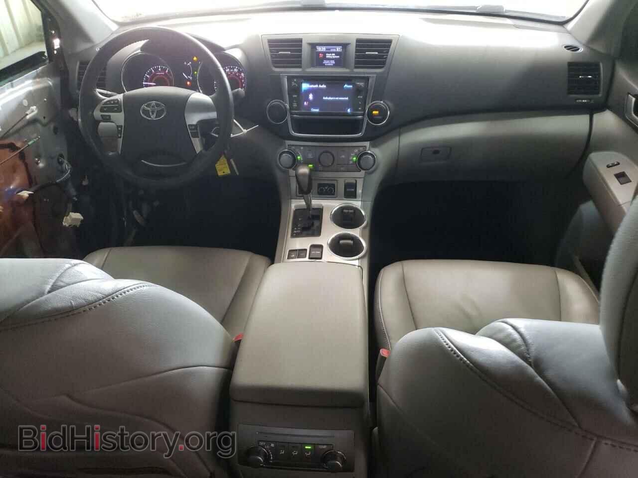2013 TOYOTA HIGHLANDER - VIN: 5TDBK3EH8DS243304 - Фото 8