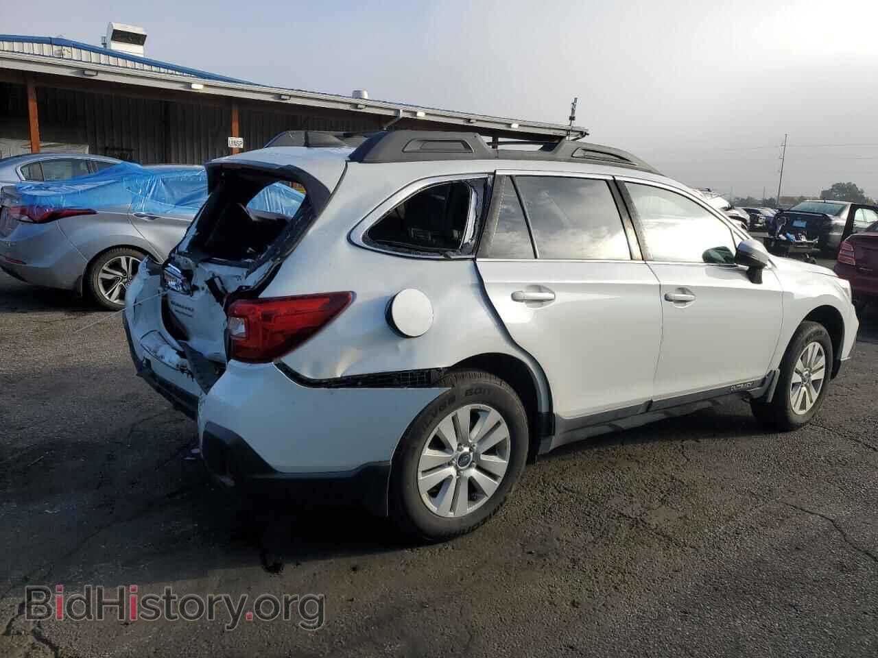 2018 SUBARU OUTBACK - VIN: 4S4BSAFC1J3307618 - Фото 3