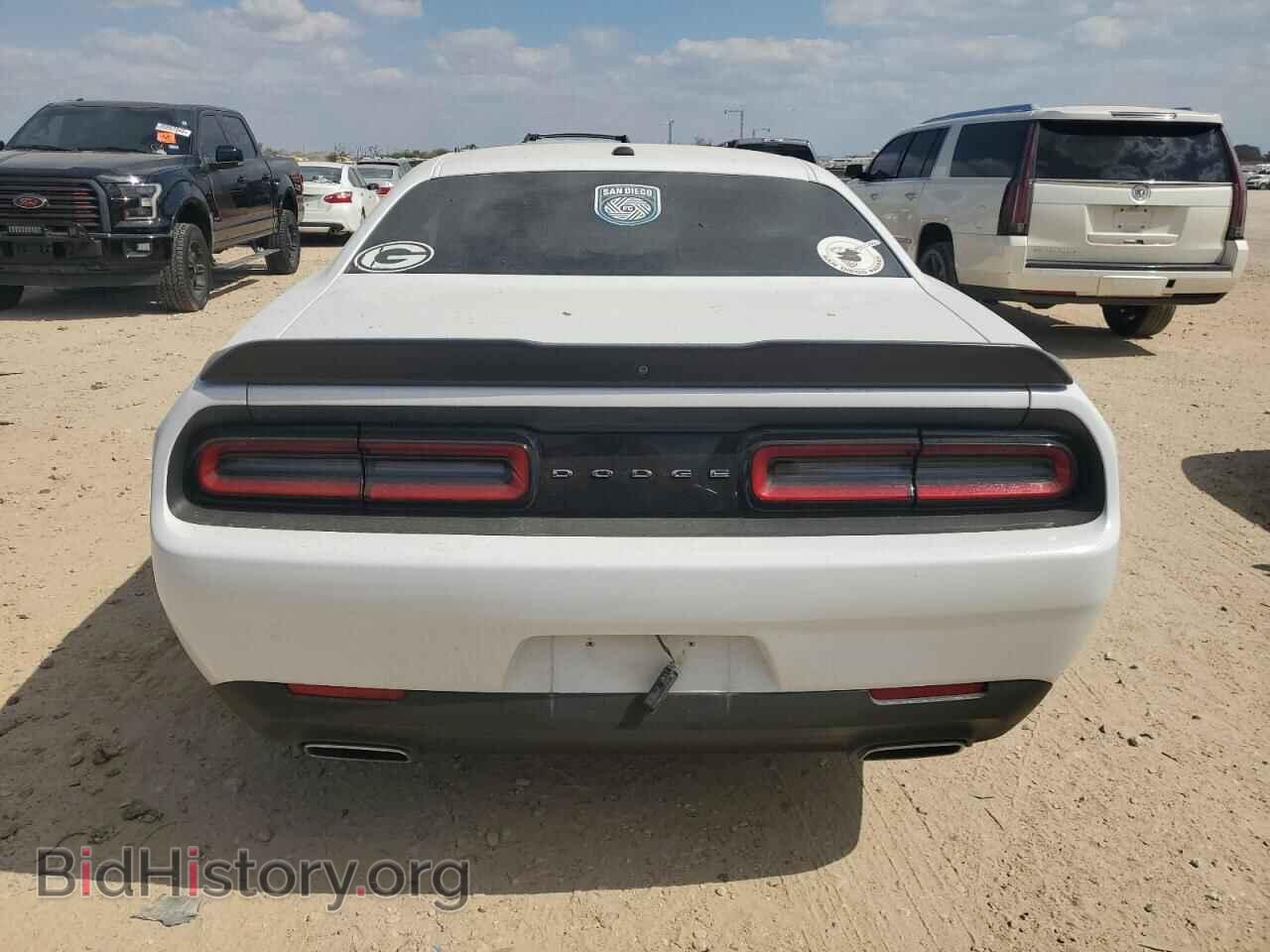2018 DODGE CHALLENGER - VIN: 2C3CDZAG2JH306054 - Фото 6