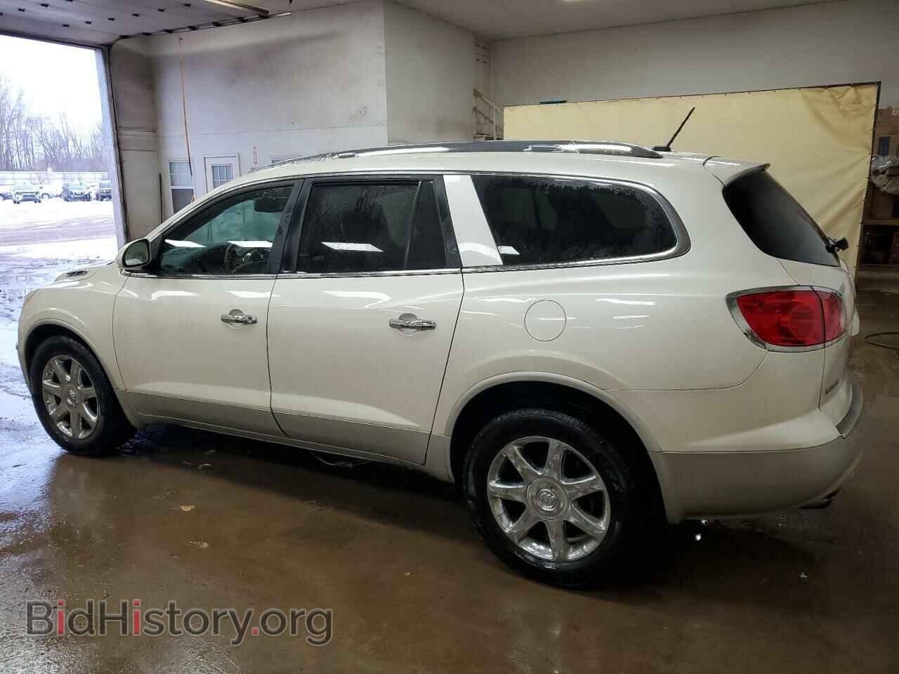 2010 BUICK ENCLAVE - VIN: 5GALVCED2AJ253295 - Фото 2