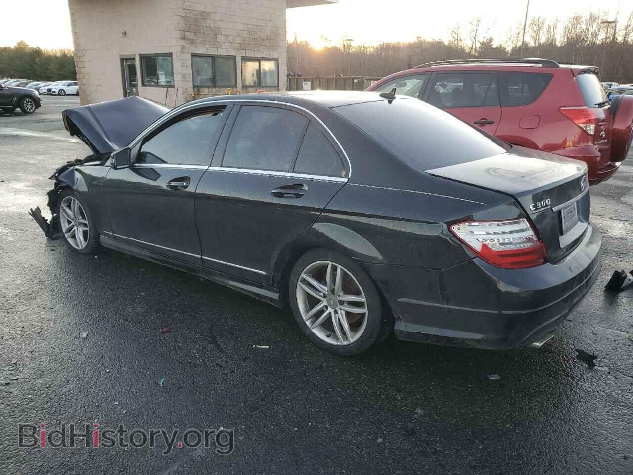 2012 MERCEDES-BENZ C-CLASS - VIN: WDDGF8BB2CR198547 - Фото 2