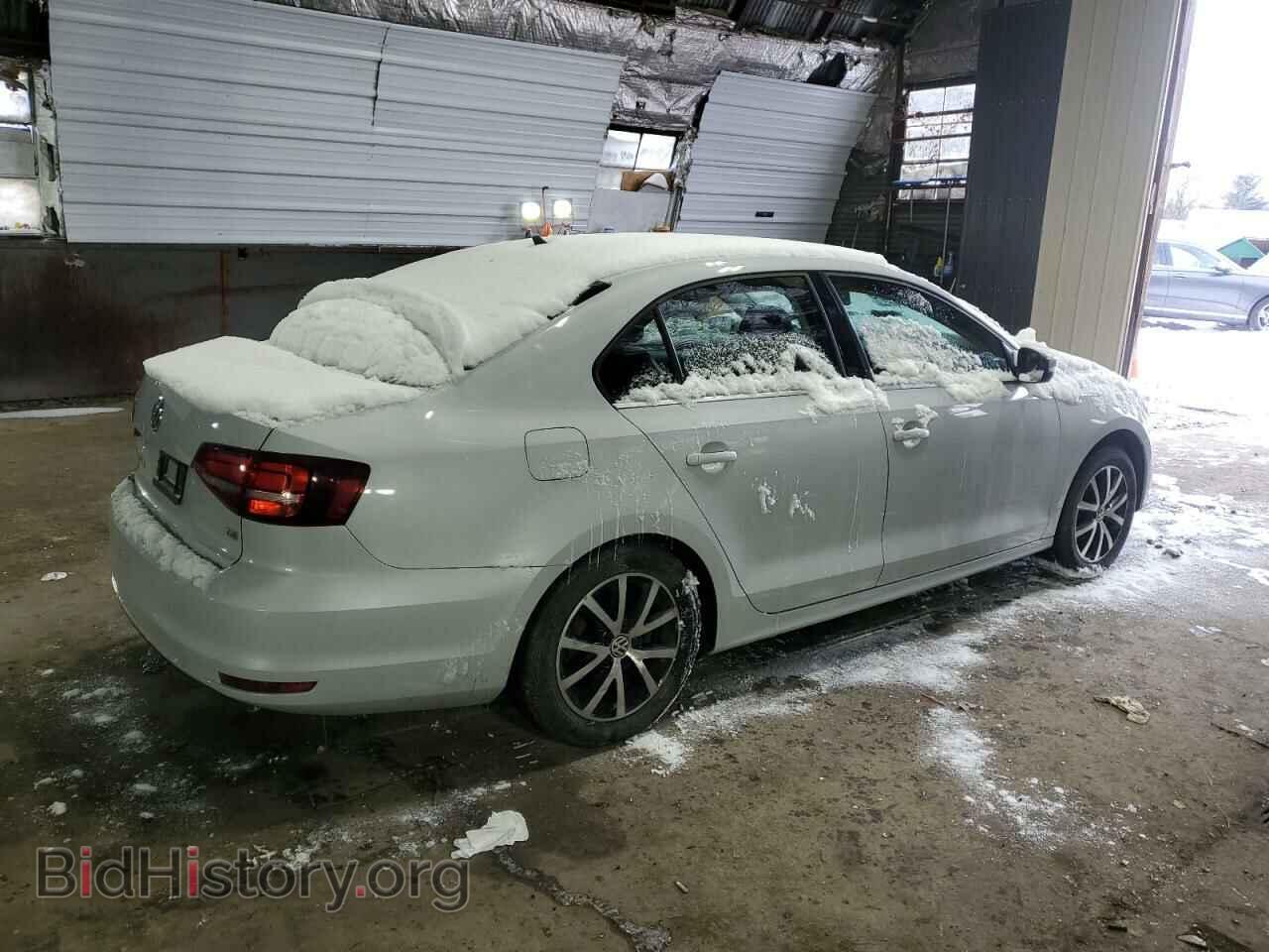 2017 VOLKSWAGEN JETTA - VIN: 3VWDB7AJ7HM268982 - Фото 3