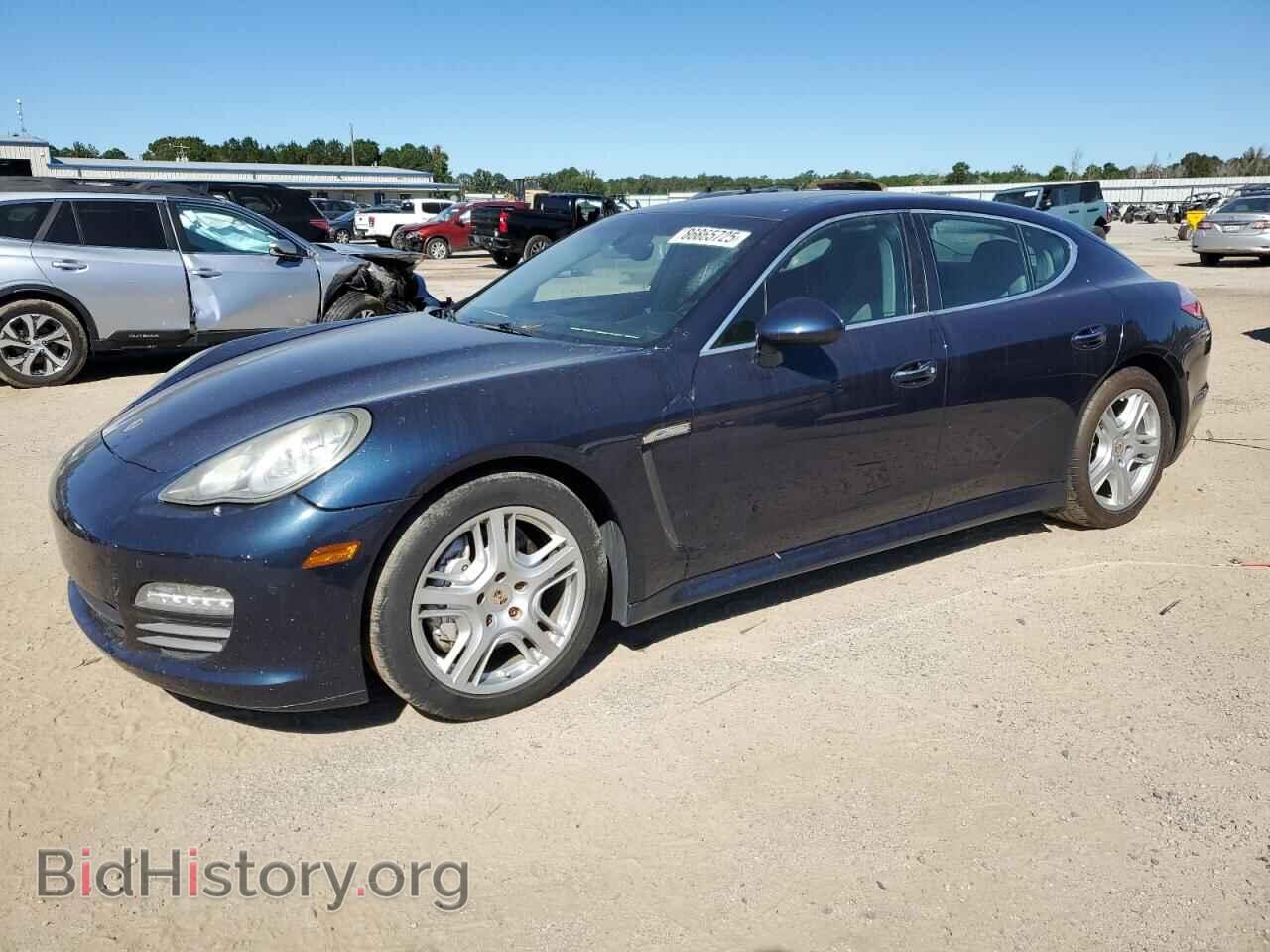 Photo WP0AB2A71BL060845 - PORSCHE PANAMERA 2011