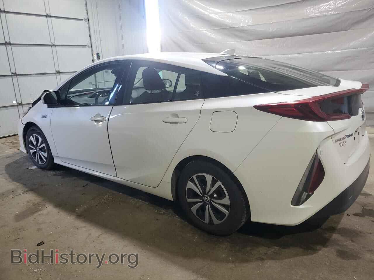 2017 TOYOTA PRIUS - VIN: JTDKARFP9H3057385 - Фото 2