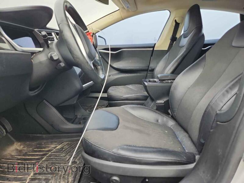 2013 Tesla MODEL S (VIN 5YJSA1CN0DFP22661) — фото 7 из 12