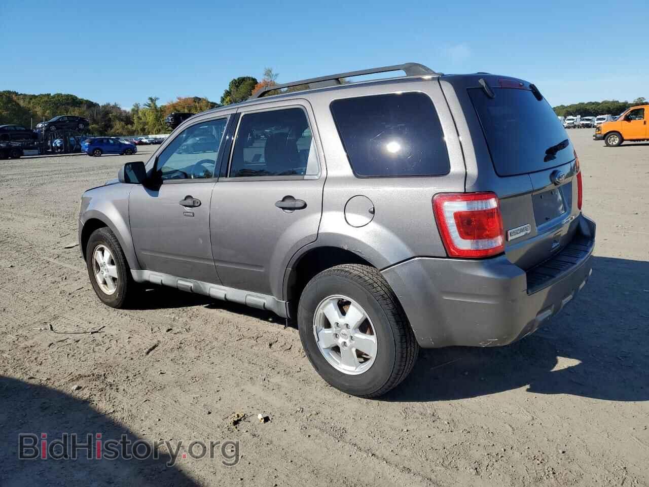 2011 FORD ESCAPE - VIN: 1FMCU9D75BKB92063 - Фото 2