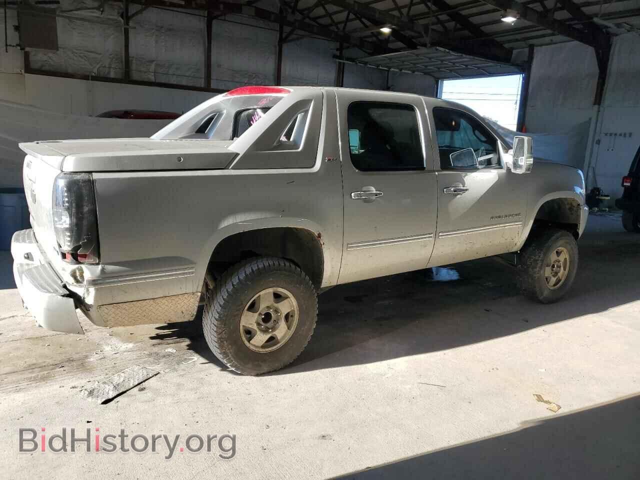 2011 CHEVROLET AVALANCHE - VIN: 3GNTKFE39BG281041 - Фото 3