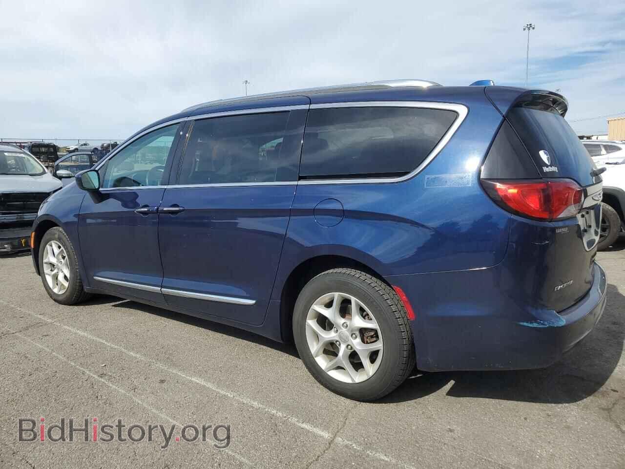 2017 CHRYSLER PACIFICA - VIN: 2C4RC1EG1HR796785 - Photo 2