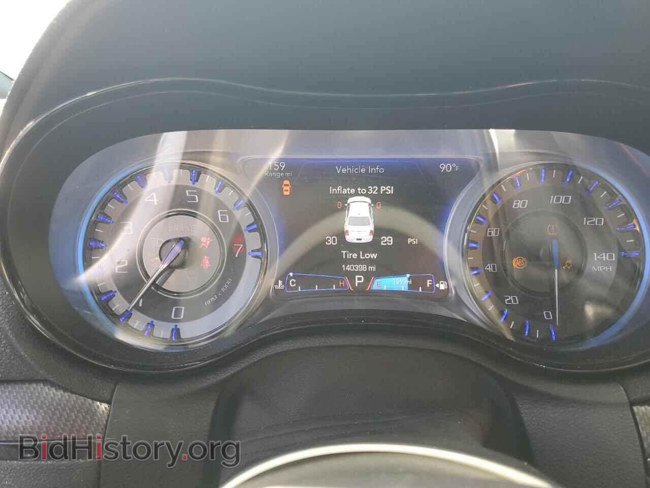 2015 CHRYSLER 300 - VIN: 2C3CCABGXFH833009 - Фото 9