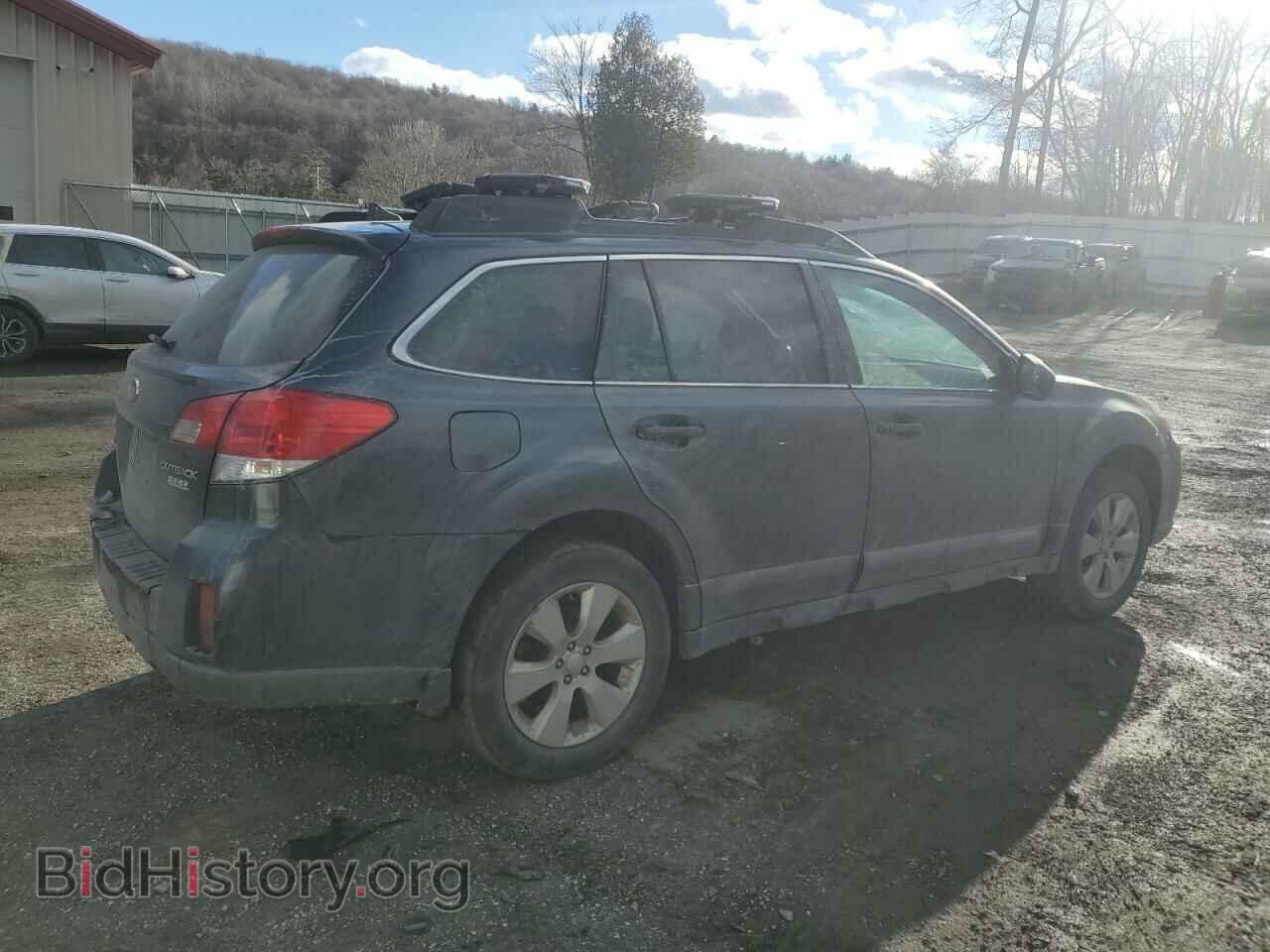 2011 SUBARU OUTBACK - VIN: 4S4BRBKC2B3330575 - Фото 3