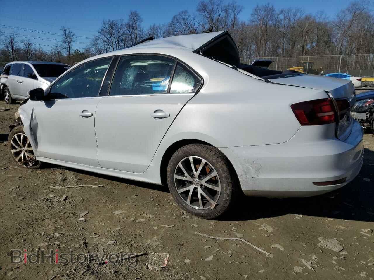 2017 VOLKSWAGEN JETTA - VIN: 3VWDB7AJ8HM288691 - Фото 2