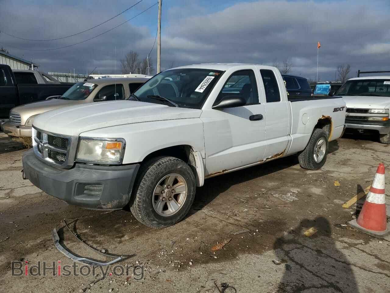 Photo 1D7HE32K48S560744 - DODGE All Models 2008
