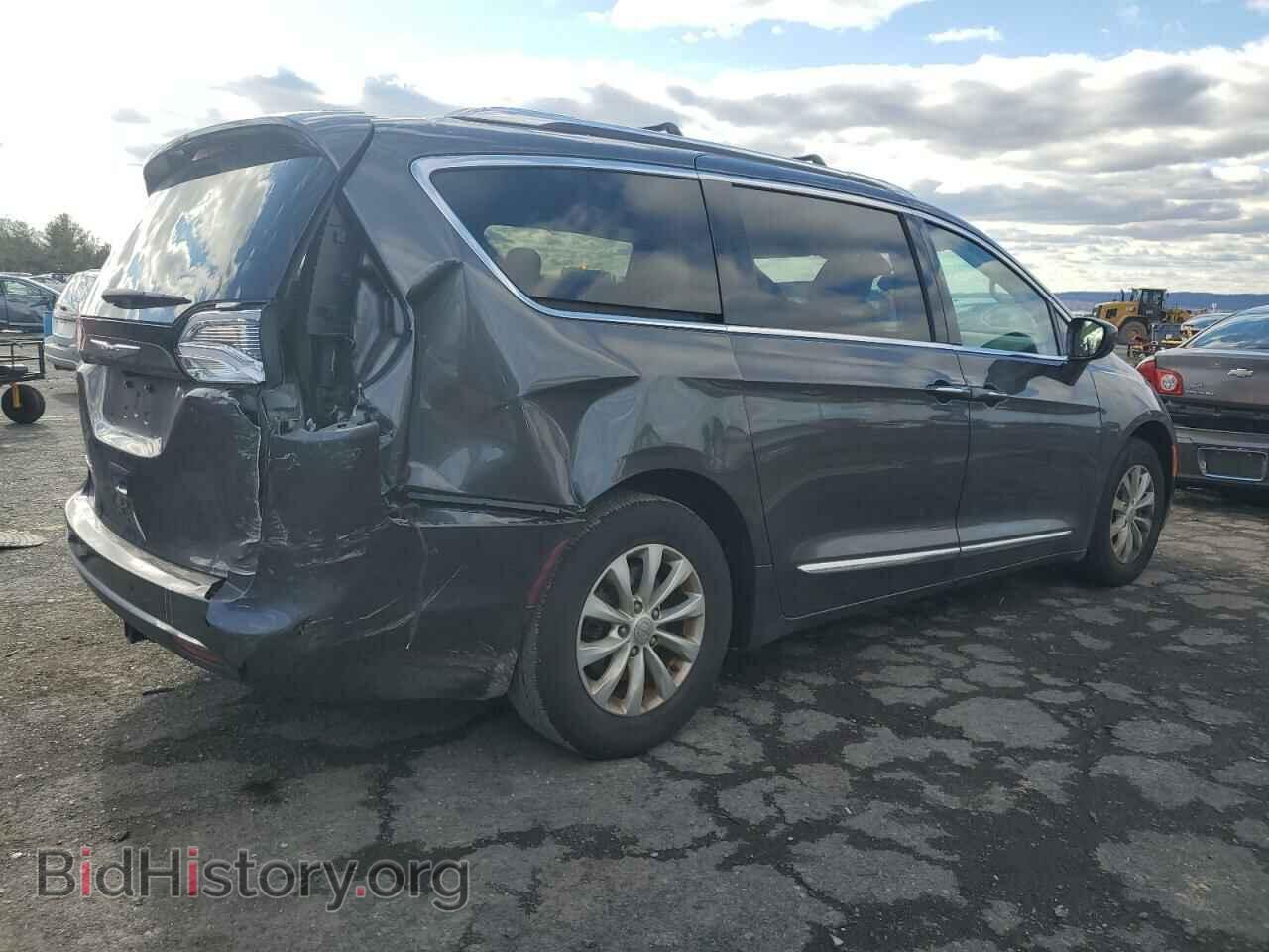2018 CHRYSLER PACIFICA - VIN: 2C4RC1BG5JR316970 - Фото 3