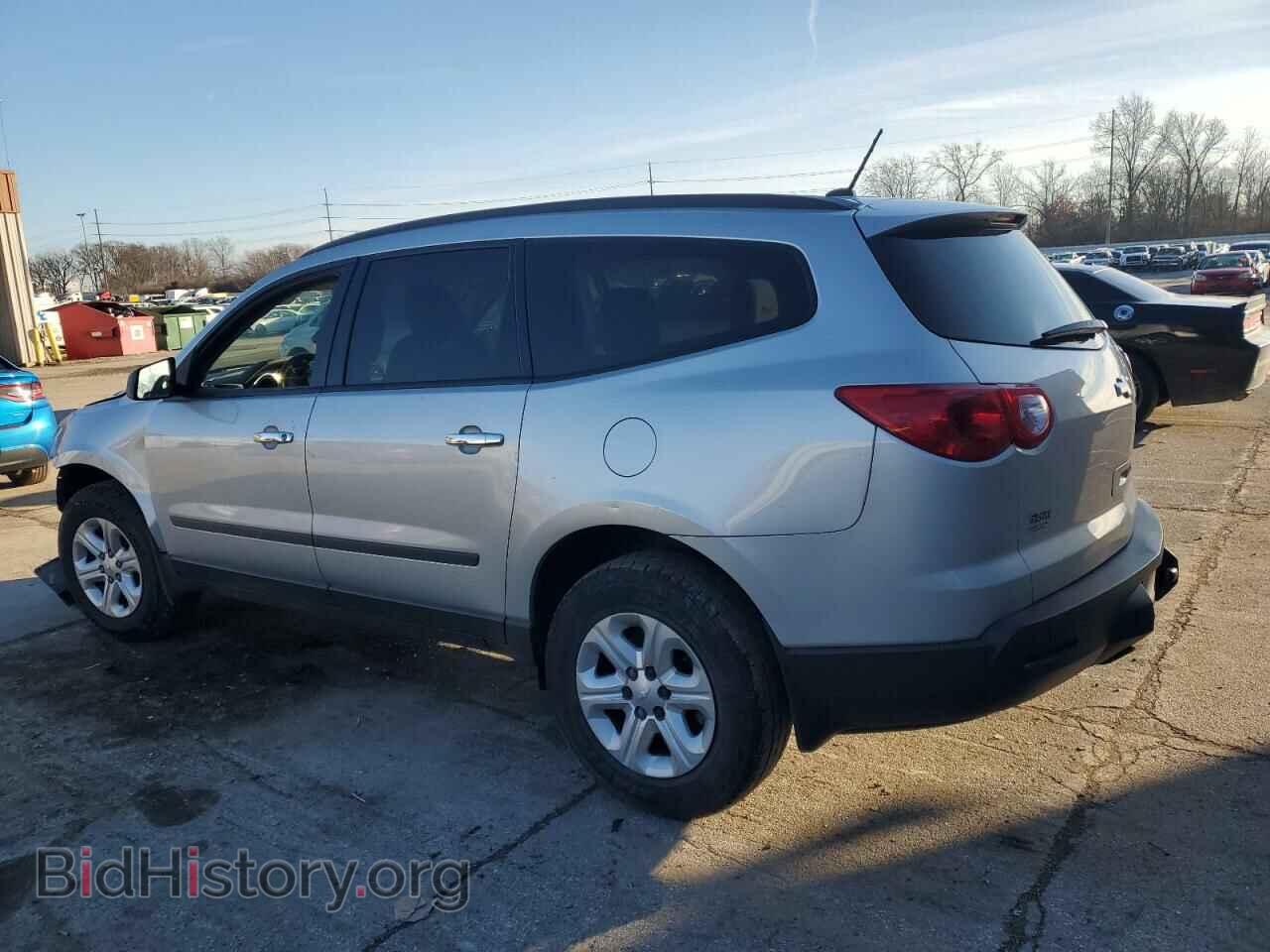 2012 CHEVROLET TRAVERSE - VIN: 1GNKRFED3CJ380860 - Фото 2