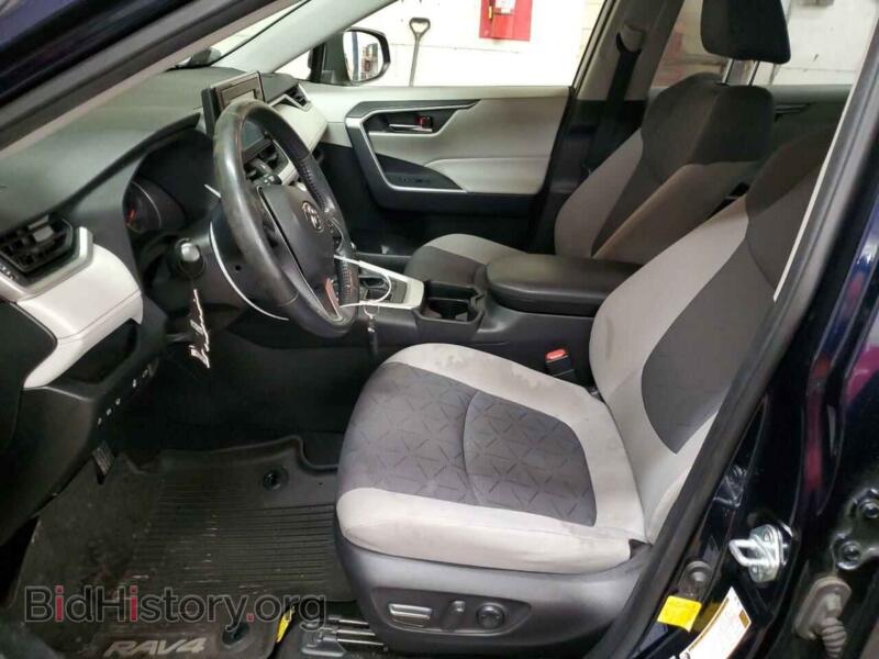 2019 Toyota RAV4 (VIN JTMP1RFV2KD513698) — photo 7 of 13