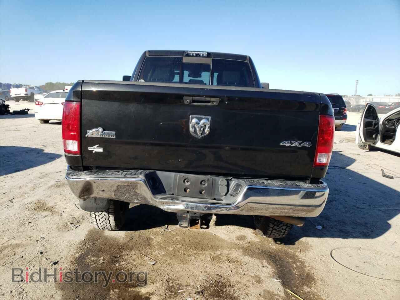 2018 RAM All Models - VIN: 3C6UR5DJ9JG201634 - Photo 6