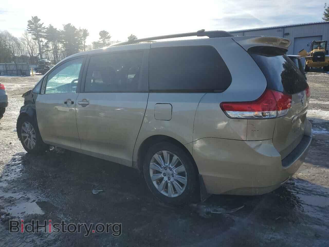 2011 TOYOTA All Models - VIN: 5TDDK3DC1BS007735 - Фото 2