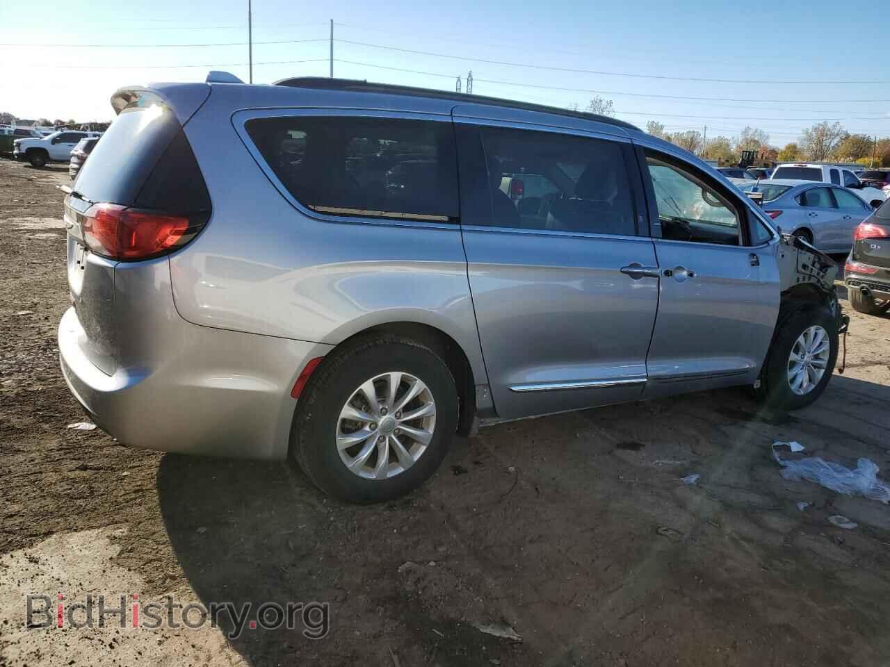 2017 CHRYSLER PACIFICA - VIN: 2C4RC1BGXHR503762 - Фото 3
