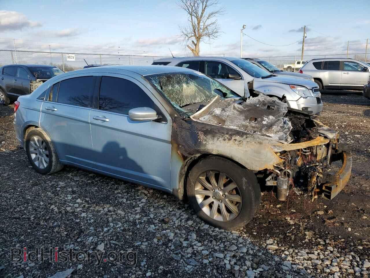 2013 CHRYSLER 200 - VIN: 1C3CCBBB0DN627745 - Фото 4