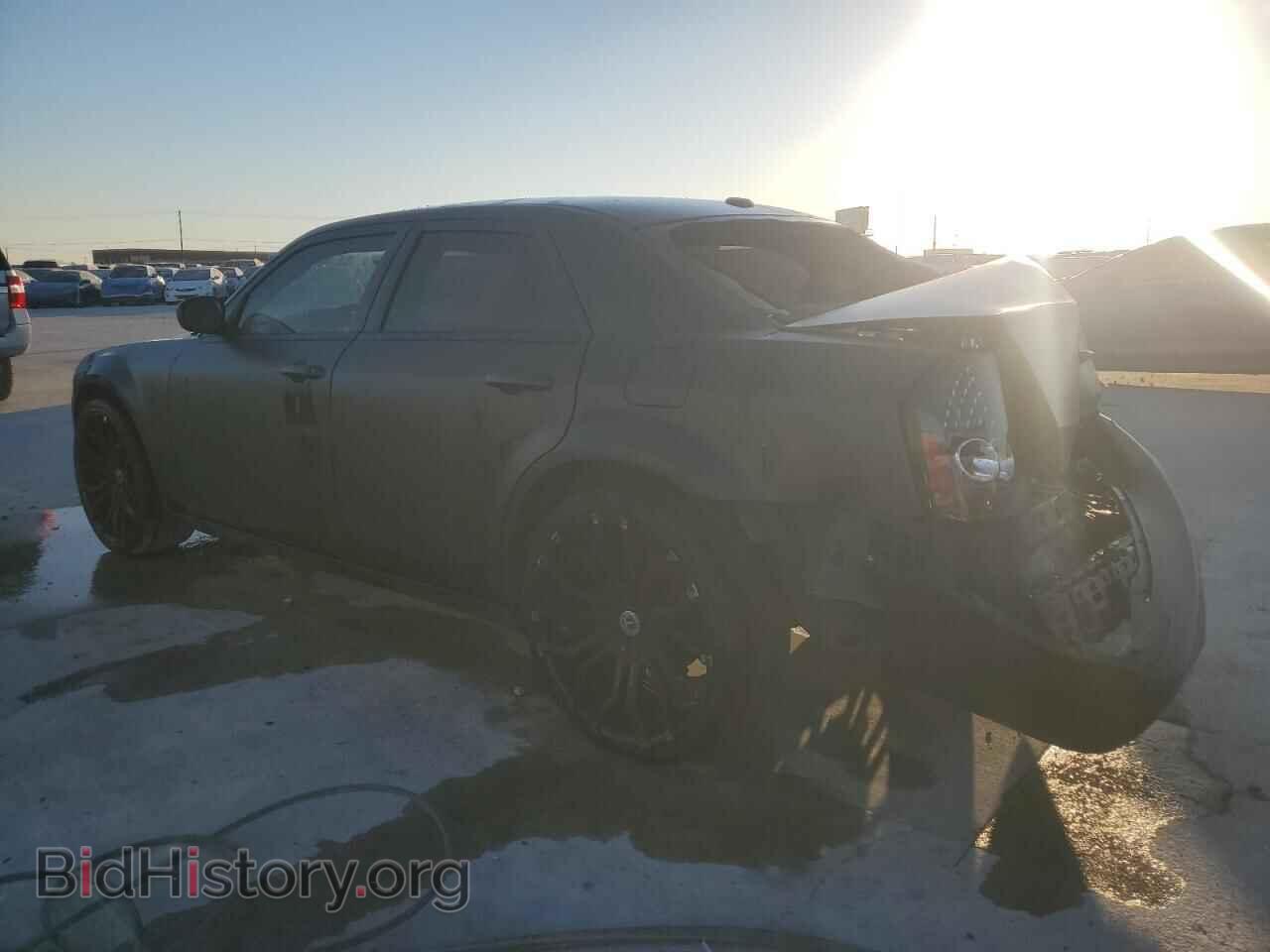 2010 CHRYSLER 300 - VIN: 2C3CA5CV2AH235936 - Фото 2
