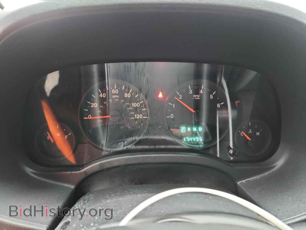 2010 JEEP COMPASS - VIN: 1J4NT4FB9AD612148 - Фото 9