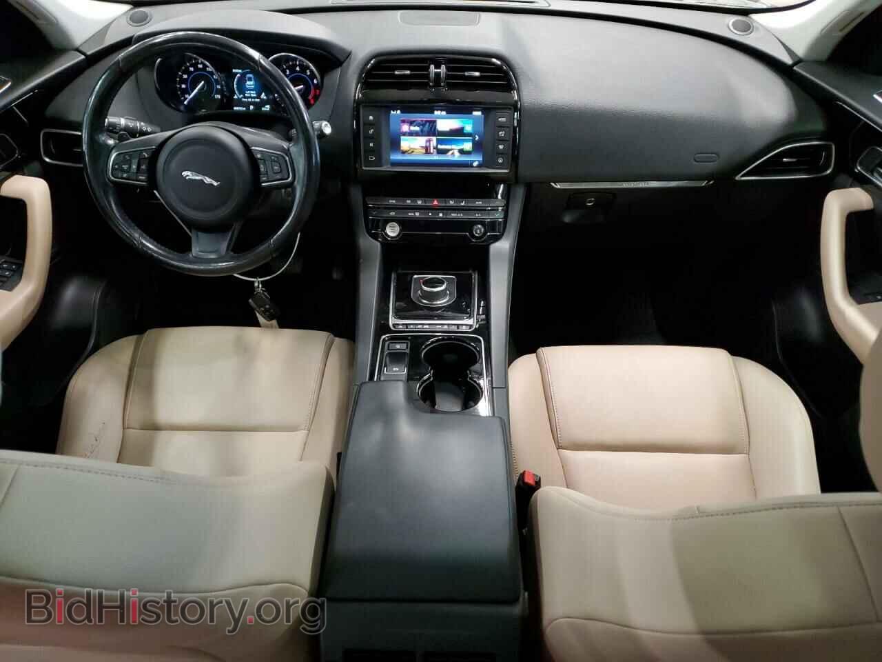 2017 JAGUAR F-PACE - VIN: SADCJ2BV3HA884301 - Фото 8
