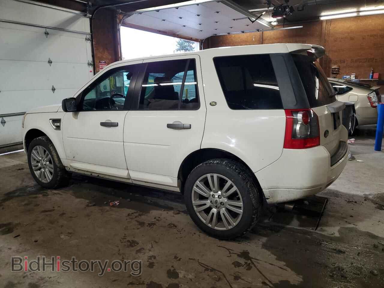 2010 LAND ROVER LR2 - VIN: SALFT2BNXAH193310 - Фото 2