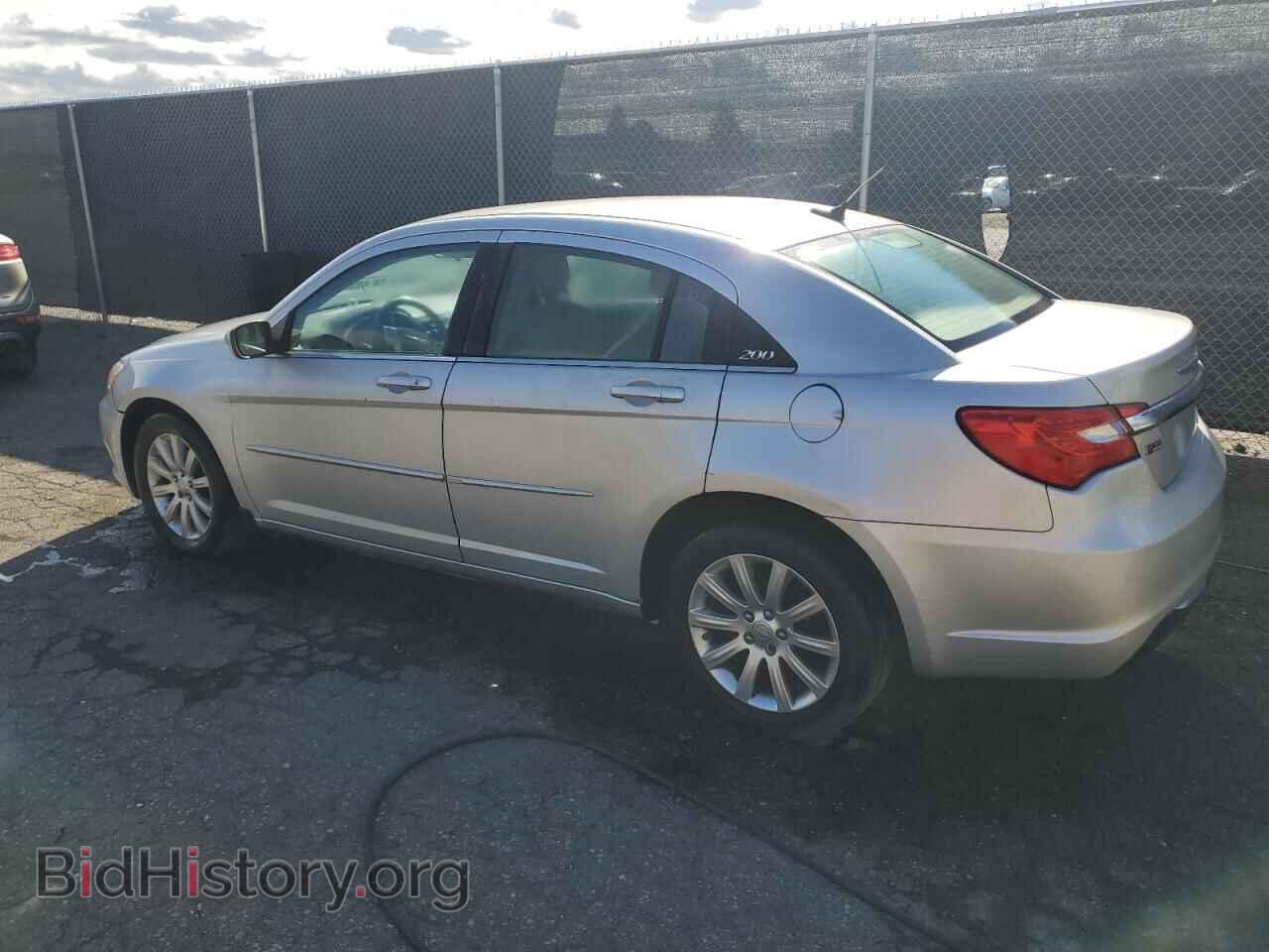 2011 CHRYSLER 200 - VIN: 1C3BC1FG4BN539161 - Photo 2