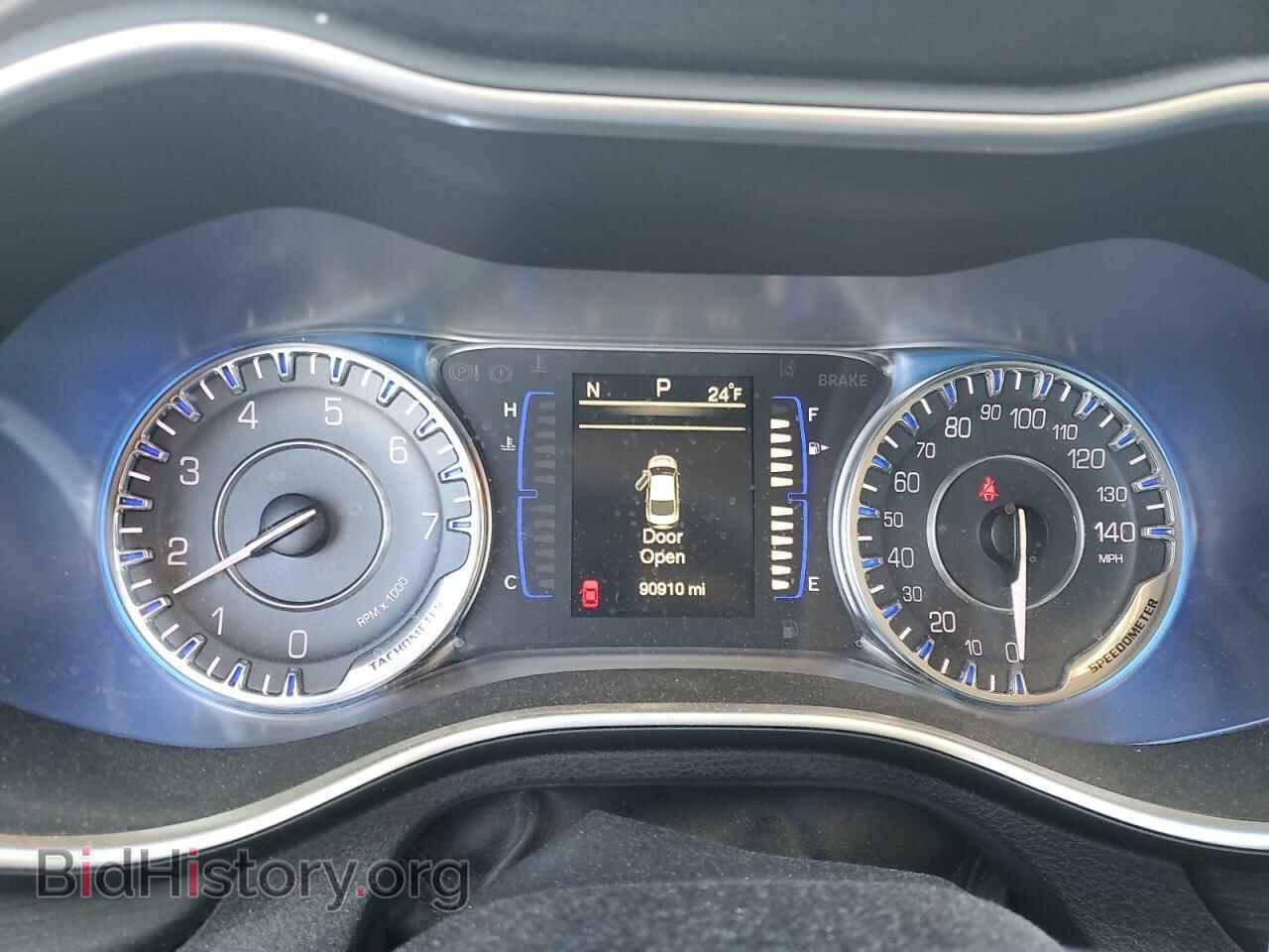 2016 CHRYSLER 200 - VIN: 1C3CCCAB6GN112258 - Фото 9