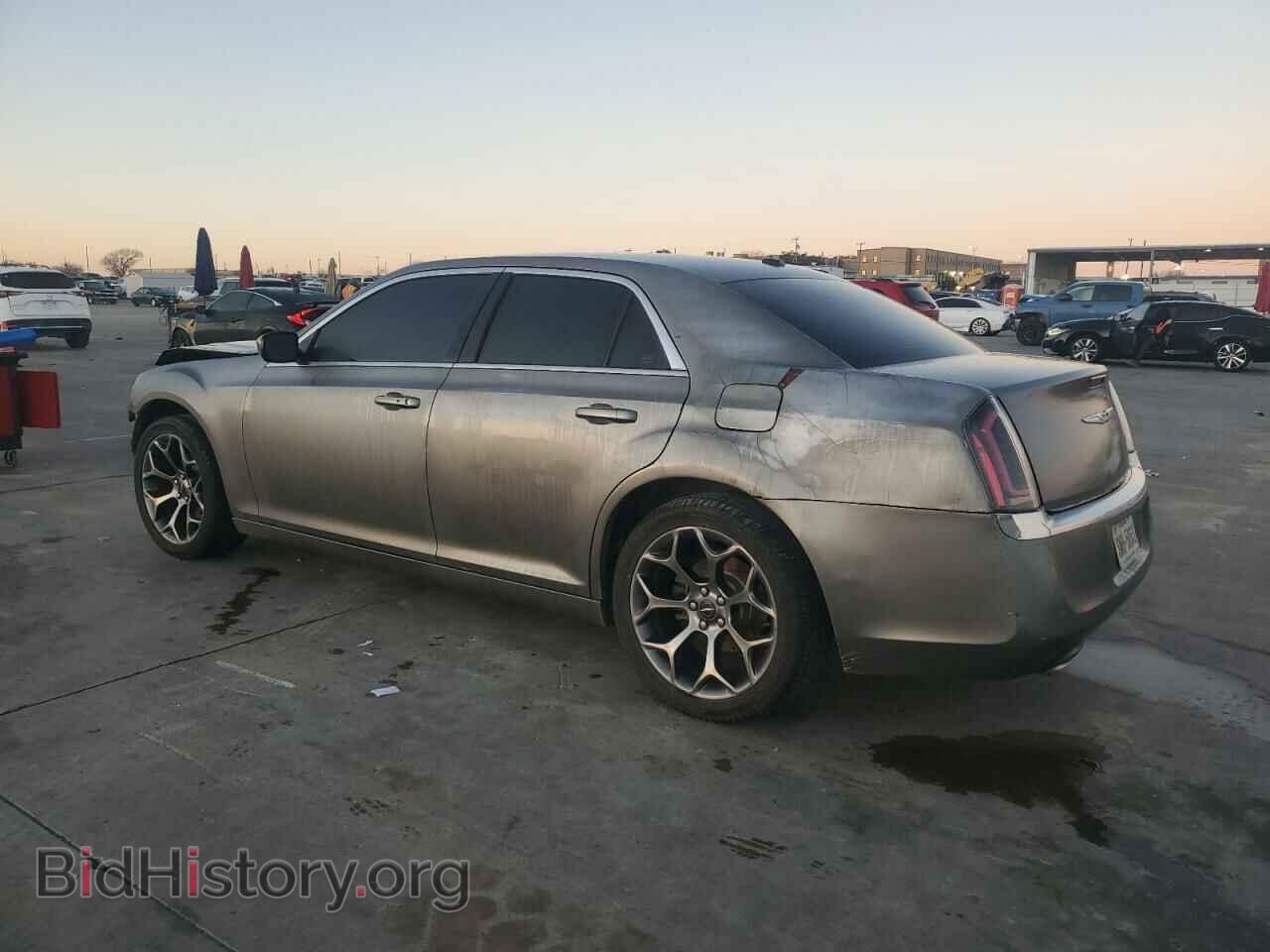 2011 CHRYSLER 300 - VIN: 2C3CA4CG4BH550413 - Фото 2