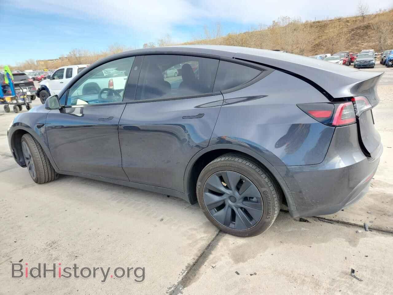 2024 TESLA MODEL Y - VIN: 7SAYGDEE5RF117794 - Photo 2