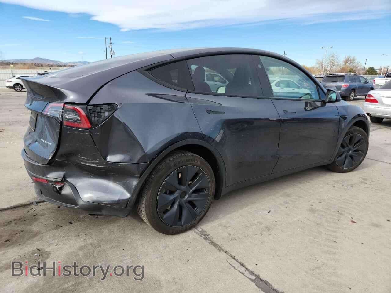 2024 TESLA MODEL Y - VIN: 7SAYGDEE5RF117794 - Photo 3