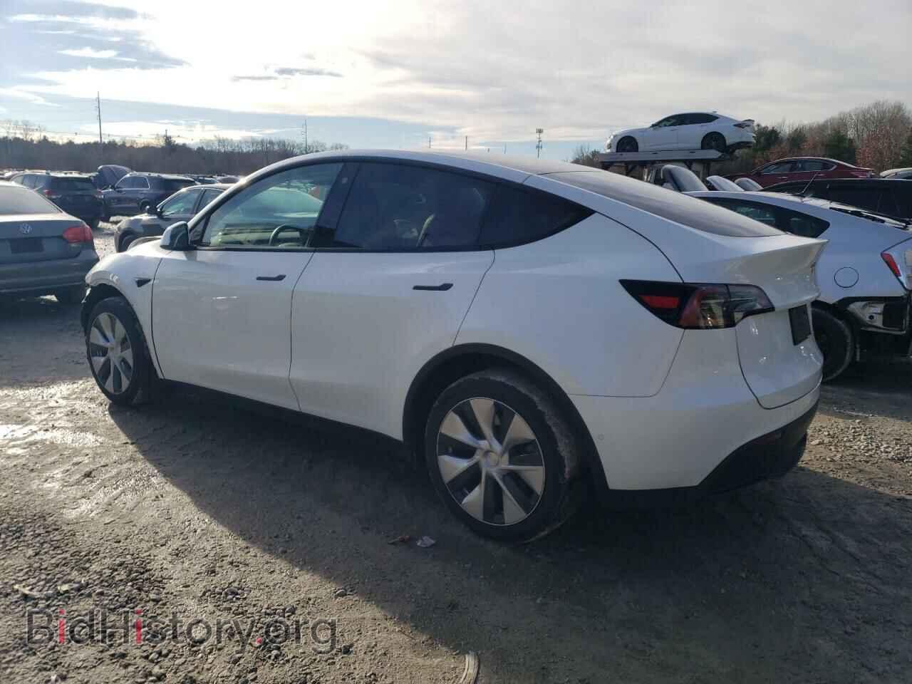 2022 TESLA MODEL Y - VIN: 7SAYGDEE8NF435001 - Фото 2
