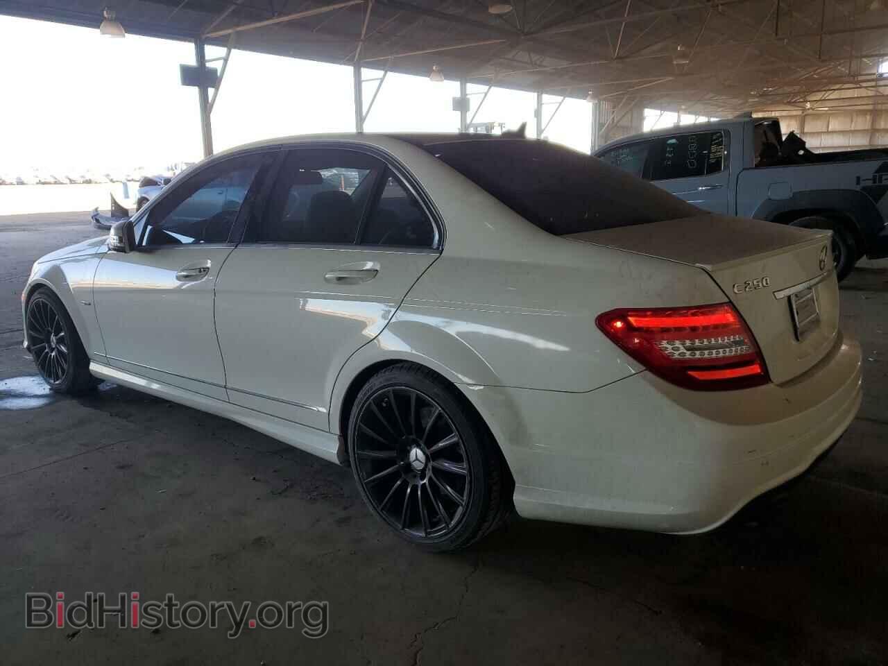 2012 MERCEDES-BENZ C-CLASS - VIN: WDDGF4HB8CA627768 - Фото 2